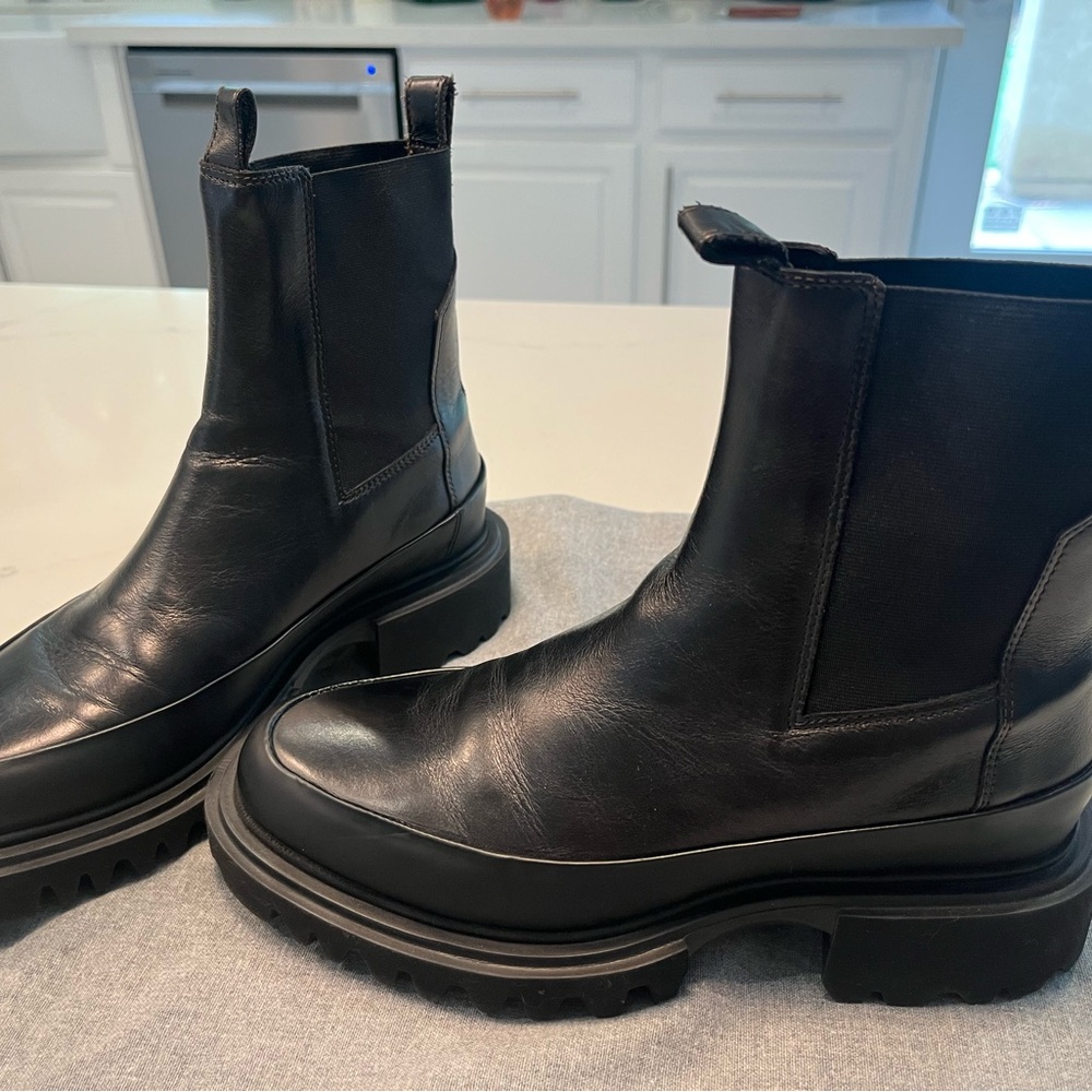 All Saints Harlee Lug Sole Chelsea Leather Women's Boots Trendy Size 8US/38EU - Picture 2 of 6